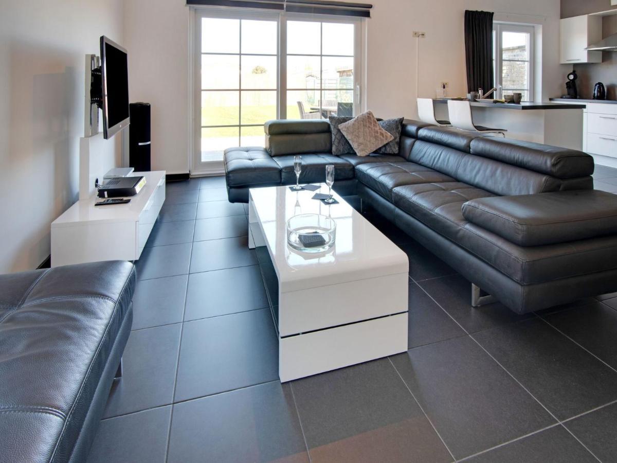 Modern Holiday Home In De Haan With Garden 外观 照片