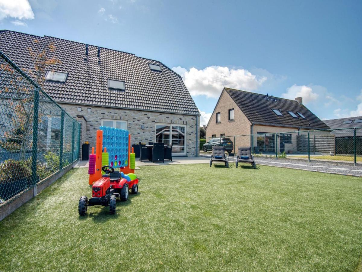 Modern Holiday Home In De Haan With Garden 外观 照片