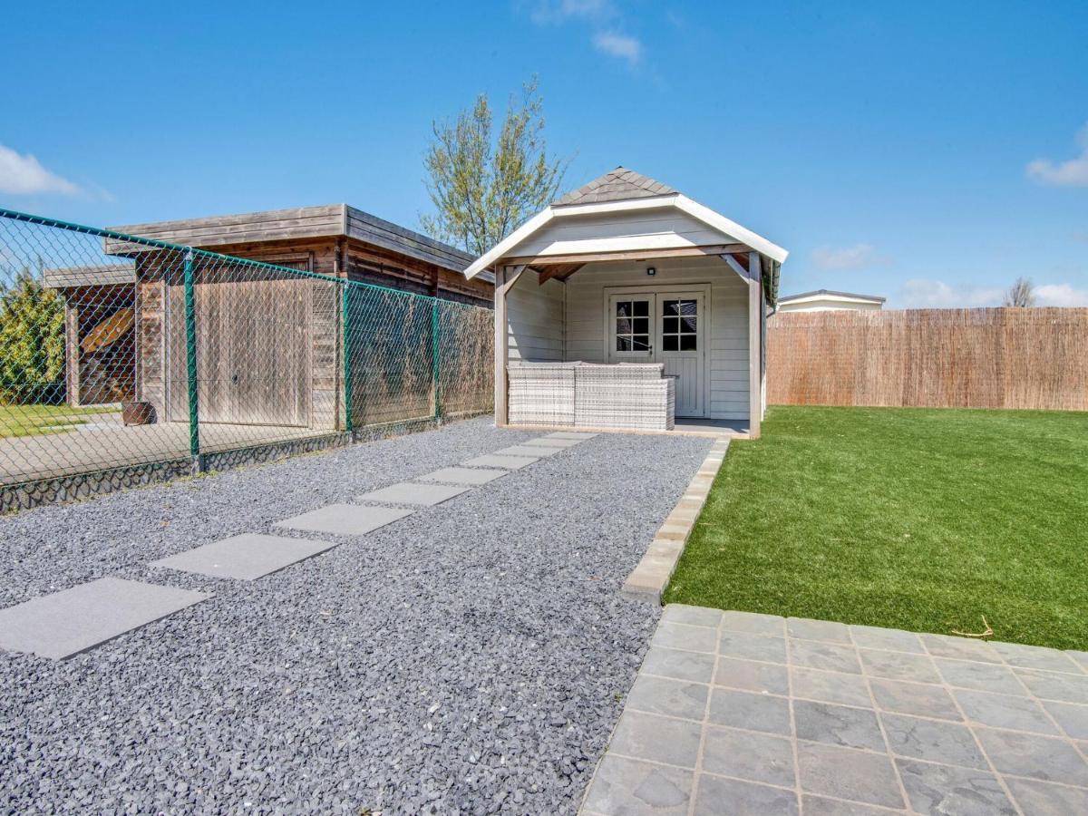 Modern Holiday Home In De Haan With Garden 外观 照片