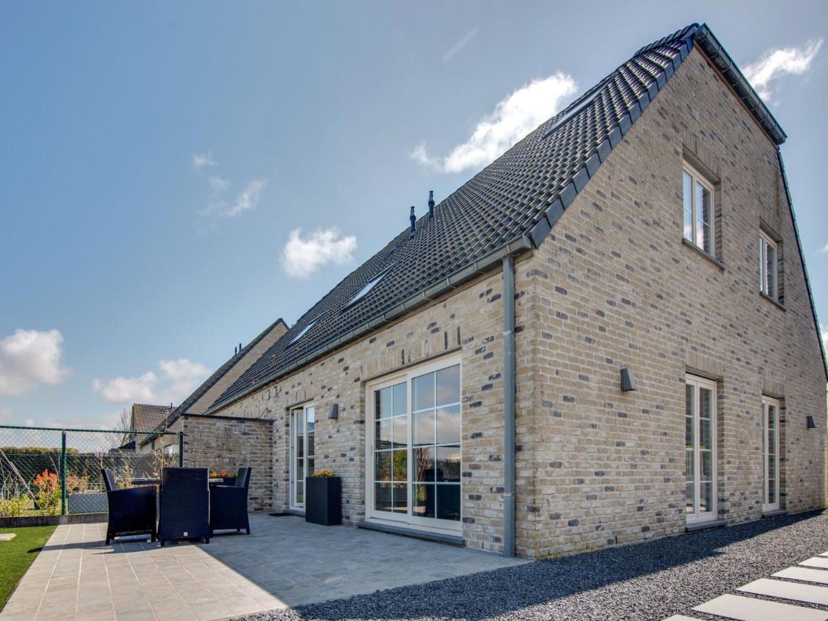 Modern Holiday Home In De Haan With Garden 外观 照片